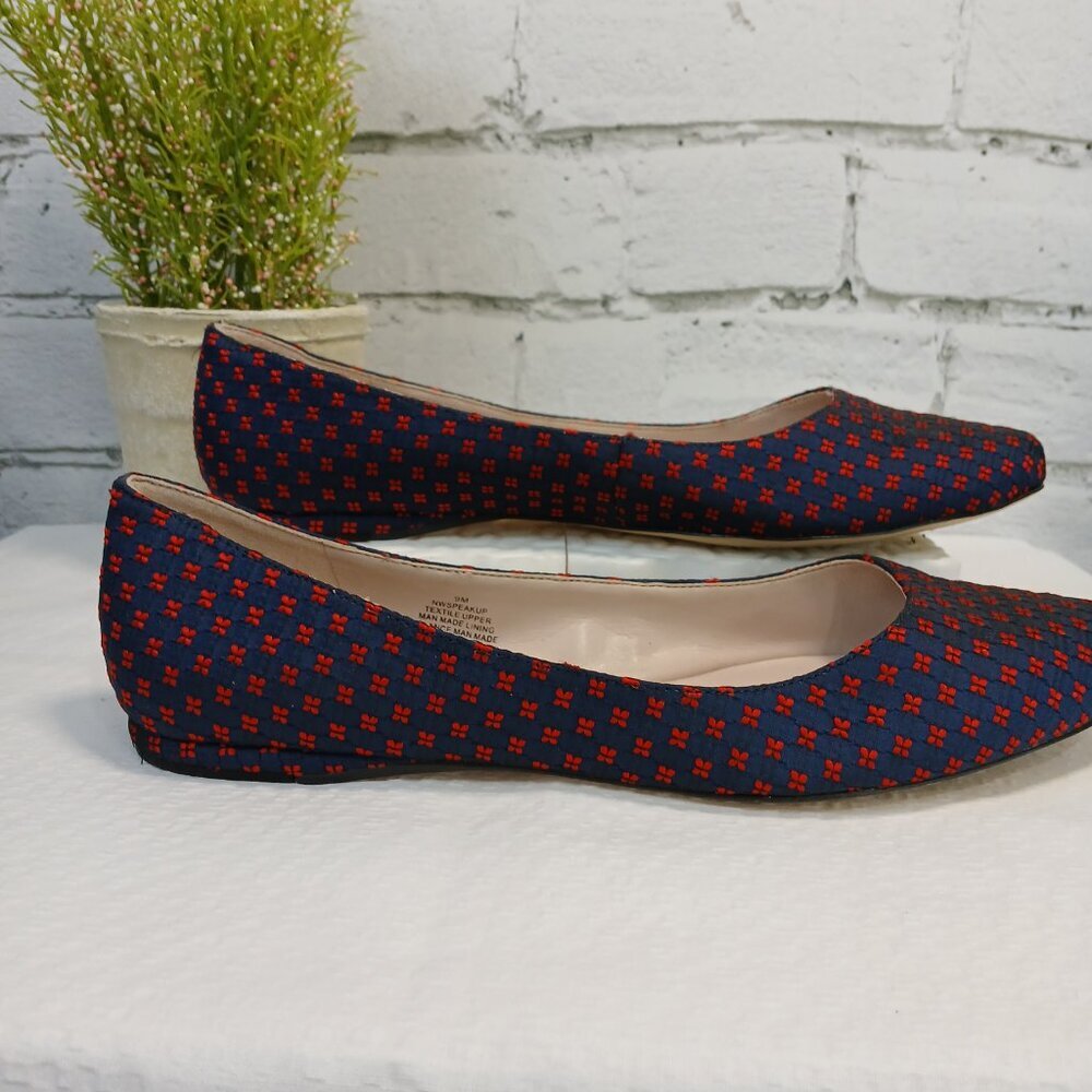WOMENS NINE WEST SPEAK UP FLATS, NAVY WITH RED DOTS, SIZE 9
